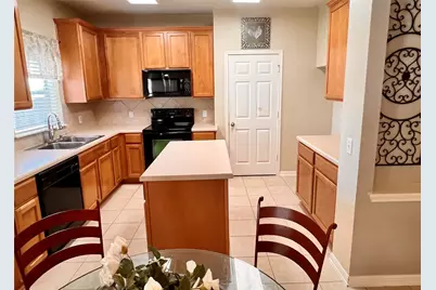 16616 Bridgefarmer Boulevard, Pflugerville, TX 78660 - Photo 4