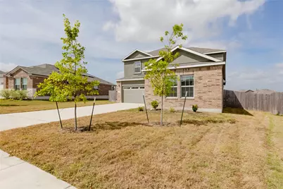 128 Mayacama Loop, San Marcos, TX 78666 - Photo 2