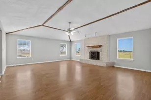 16 Brenda Ln, Round Rock, TX 78665 - Photo 6