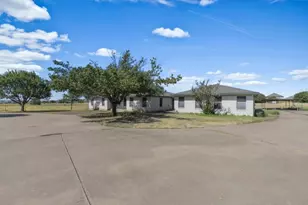 16 Brenda Ln, Round Rock, TX 78665 - Photo 38