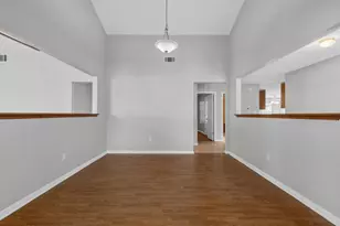 16 Brenda Ln, Round Rock, TX 78665 - Photo 4