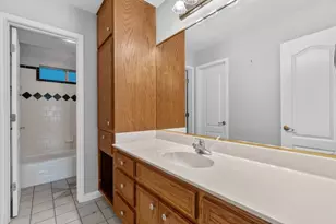 16 Brenda Ln, Round Rock, TX 78665 - Photo 18