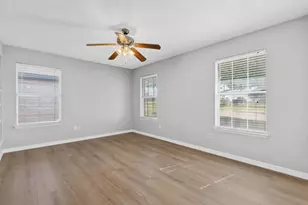 16 Brenda Ln, Round Rock, TX 78665 - Photo 12