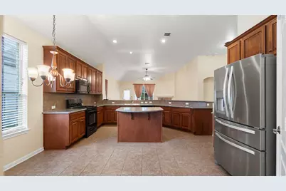 7808 Alophia Drive, Austin, TX 78739 - Photo 8