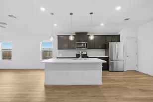 8215 McKamy Dr, Austin, TX 78744 - Photo 6