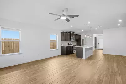 8215 McKamy Drive, Austin, TX 78744 - Photo 8