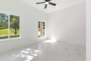 418 Bedford Dr, Spicewood, TX 78669 - Photo 22