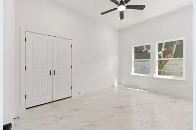 418 Bedford Drive, Spicewood, TX 78669 - Photo 24