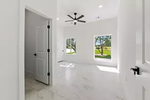 418 Bedford Dr, Spicewood, TX 78669 - Photo 20