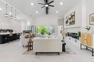 418 Bedford Dr, Spicewood, TX 78669 - Photo 4