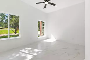 418 Bedford Dr, Spicewood, TX 78669 - Photo 22