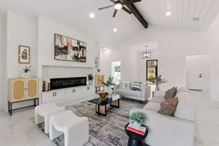 418 Bedford Dr, Spicewood, TX 78669 - Photo 1