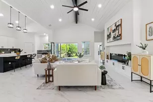 418 Bedford Dr, Spicewood, TX 78669 - Photo 1