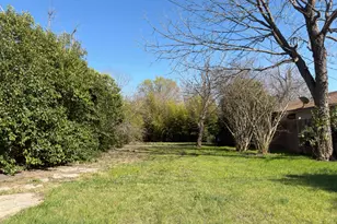 113 Royal St, Taylor, TX 76574 - Photo 1