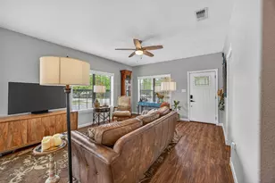 217 N Walnut Ave N, Luling, TX 78648 - Photo 6