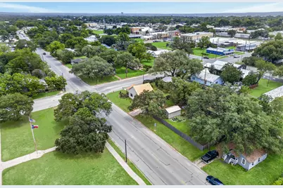 217 N Walnut Avenue N, Luling, TX 78648 - Photo 36