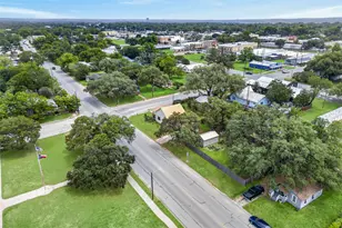 217 N Walnut Ave N, Luling, TX 78648 - Photo 36