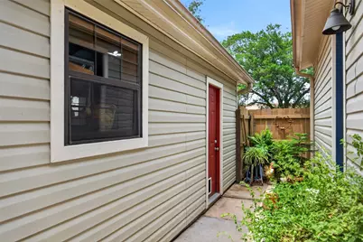 217 N Walnut Avenue N, Luling, TX 78648 - Photo 24