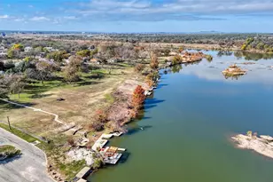 732 Aspen Ln, Cottonwood Shores, TX 78657 - Photo 12