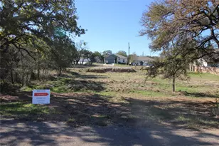 732 Aspen Ln, Cottonwood Shores, TX 78657 - Photo 8