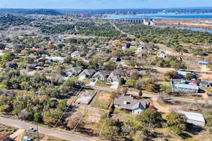 732 Aspen Ln, Cottonwood Shores, TX 78657 - Photo 2