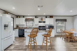 130 Zafiro Ln, Del Valle, TX 78617 - Photo 14