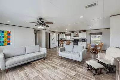 130 Zafiro Lane, Del Valle, TX 78617 - Photo 6