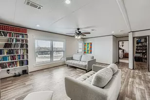 130 Zafiro Ln, Del Valle, TX 78617 - Photo 8