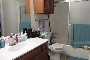 1910 Robbins Pl, Austin, TX 78705 - Photo 8