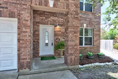 113 Bexar Forest Cove, Elgin, TX 78621 - Photo 2
