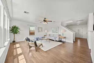 113 Bexar Forest Cove, Elgin, TX 78621 - Photo 6