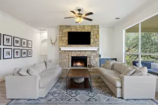 300 Errol Dr, Briarcliff, TX 78669 - Photo 10