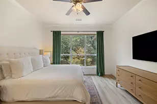 300 Errol Dr, Briarcliff, TX 78669 - Photo 18