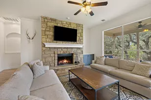 300 Errol Dr, Briarcliff, TX 78669 - Photo 12