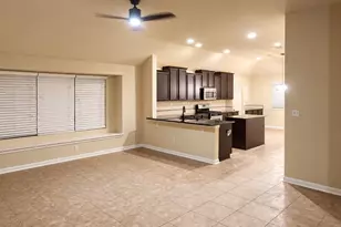 705 Wiltshire Dr, Hutto, TX 78634 - Photo 10