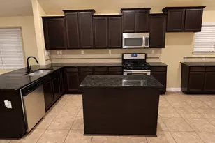 705 Wiltshire Dr, Hutto, TX 78634 - Photo 8