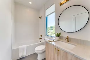 1901 Hamilton Ave, Austin, TX 78702 - Photo 20