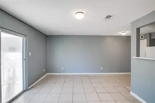 2215 Mission Hill Dr, Austin, TX 78741 - Photo 2