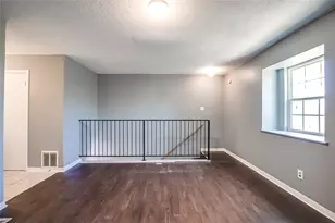 2215 Mission Hill Dr, Austin, TX 78741 - Photo 12