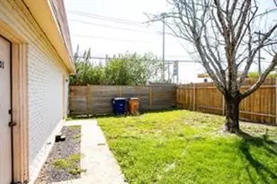 2215 Mission Hill Dr, Austin, TX 78741 - Photo 20