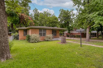 707 N Main Street, Elgin, TX 78621 - Photo 18