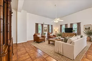 111 Post Oak Dr, Elgin, TX 78621 - Photo 38