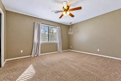 111 Post Oak Drive, Elgin, TX 78621 - Photo 18