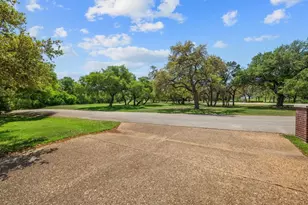 209 El Rio Dr, Lakeway, TX 78734 - Photo 36
