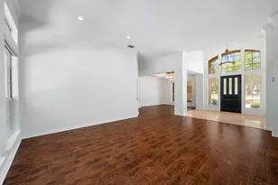 209 El Rio Dr, Lakeway, TX 78734 - Photo 14