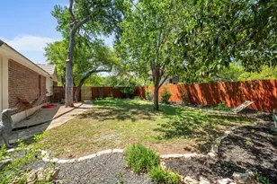 209 El Rio Dr, Lakeway, TX 78734 - Photo 36