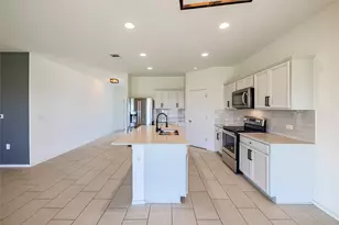 6300 Routenburn St, Austin, TX 78754 - Photo 10