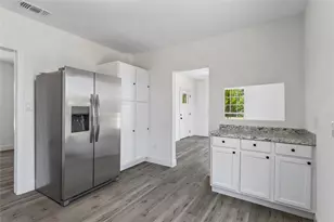 255 Foothill Rd, Bastrop, TX 78602 - Photo 10