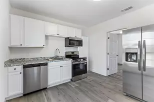 255 Foothill Rd, Bastrop, TX 78602 - Photo 6