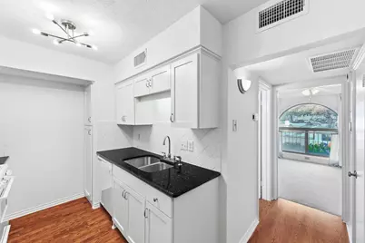 505 W 7th Street #107, Austin, TX 78701 - Photo 10